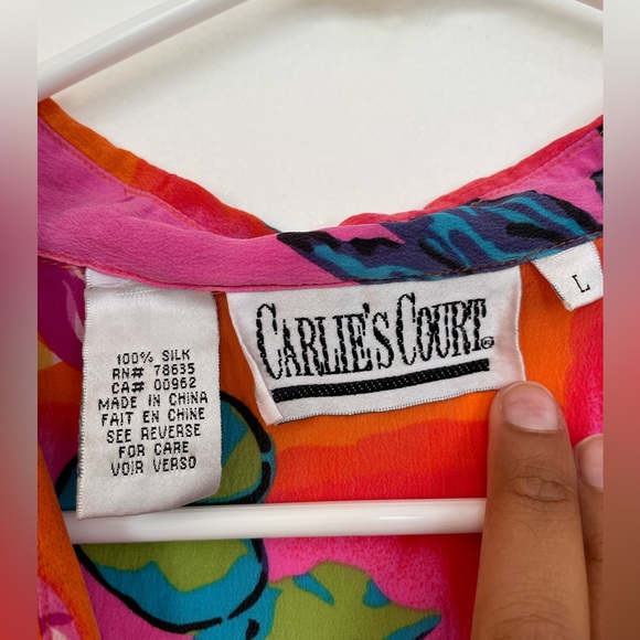 VINTAGE Silk Blouse - Picture 2 of 3